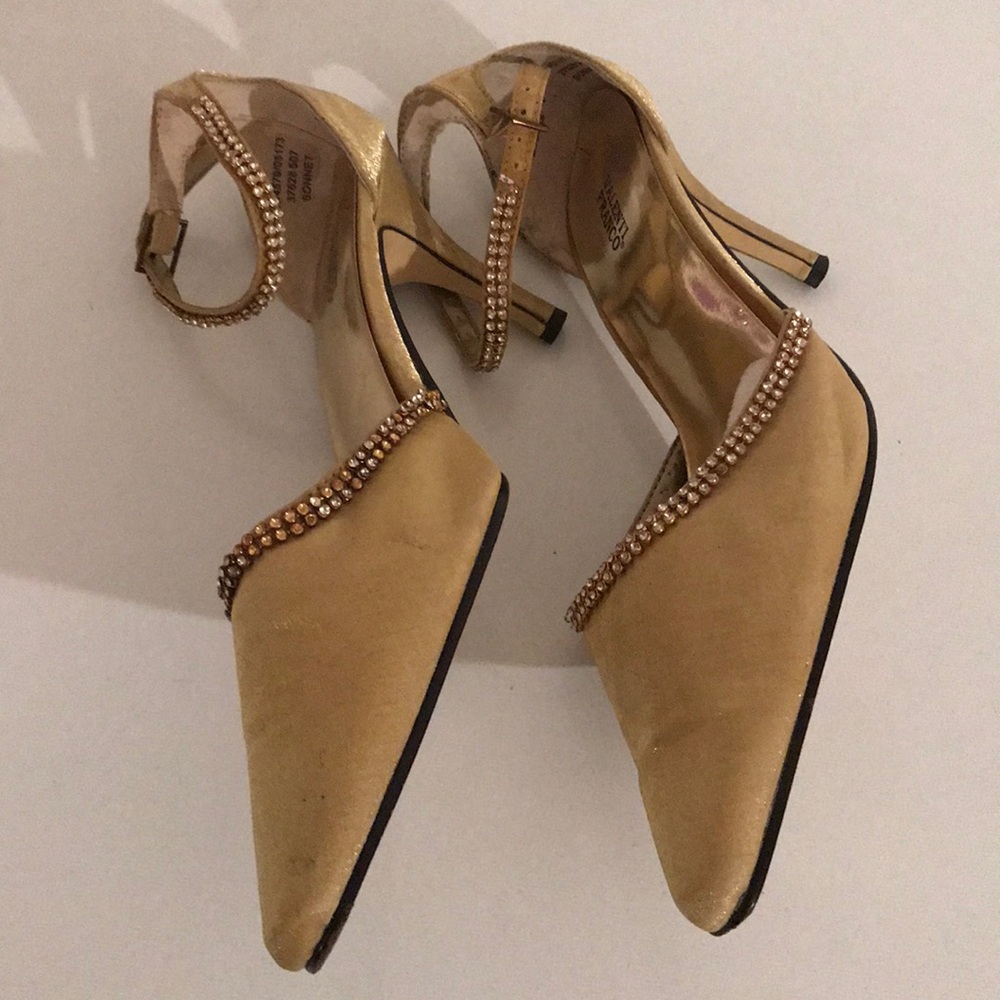 Shoes - Picture 2 of 4